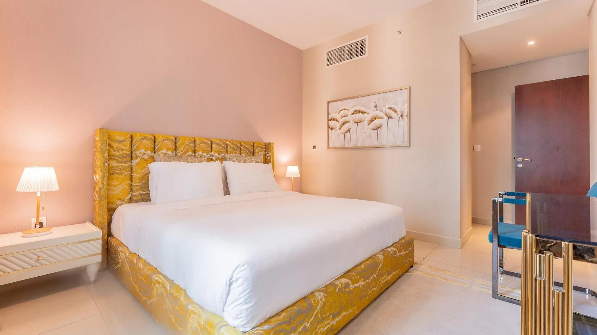 Bellavista - Delicate - 1Br With Extra Room - 29 Boulevard - Fountain Views Dubai Apartment